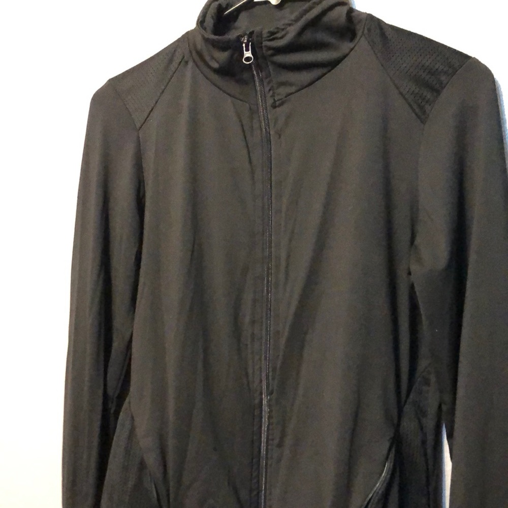 Light weight jacket